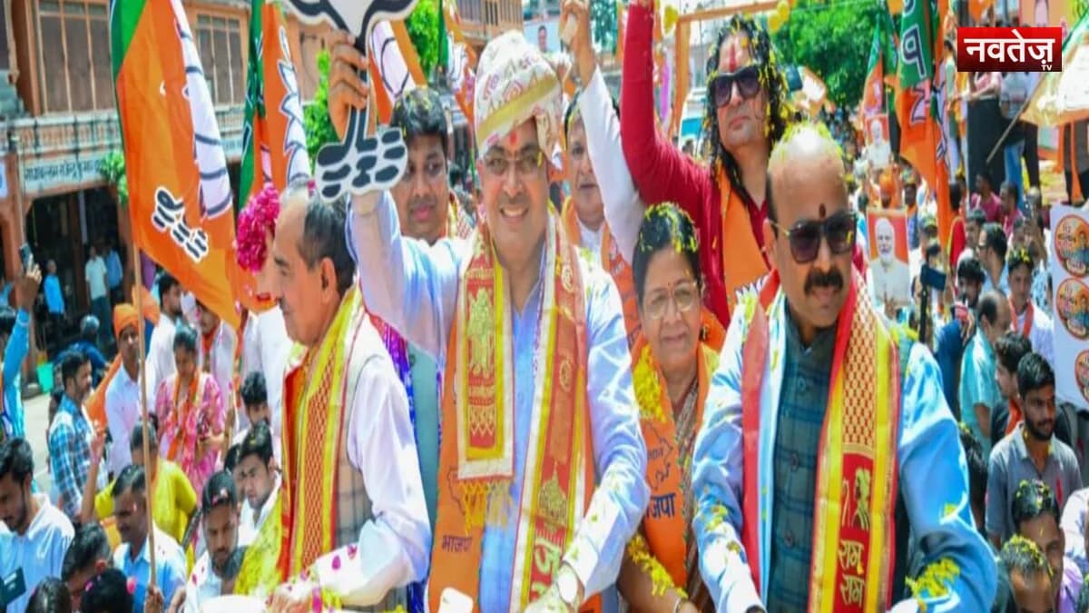 मुख्यमंत्री भजनलाल शर्मा ने सांगानेरी गेट से त्रिपोलिया गेट तक किया रोड शो