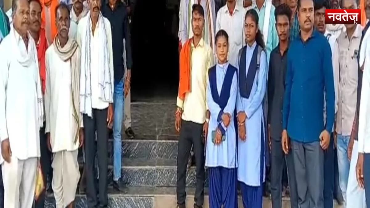 सागर जिले की देवरी विधानसभा में सड़क और बिजली की समस्या को लेकर जनसुनवाई में पहुंचे ग्रामीण