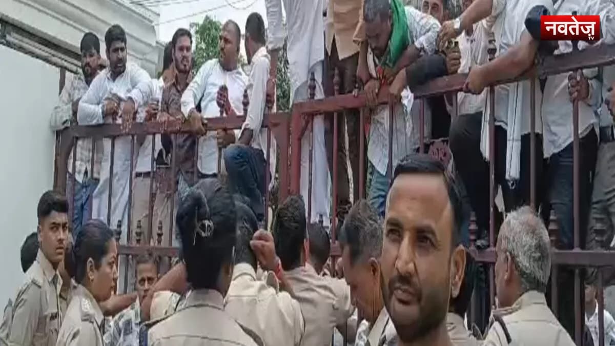 रीवा में कल्पना मिश्रा और नवजात की मौत पर कांग्रेस का प्रदर्शन