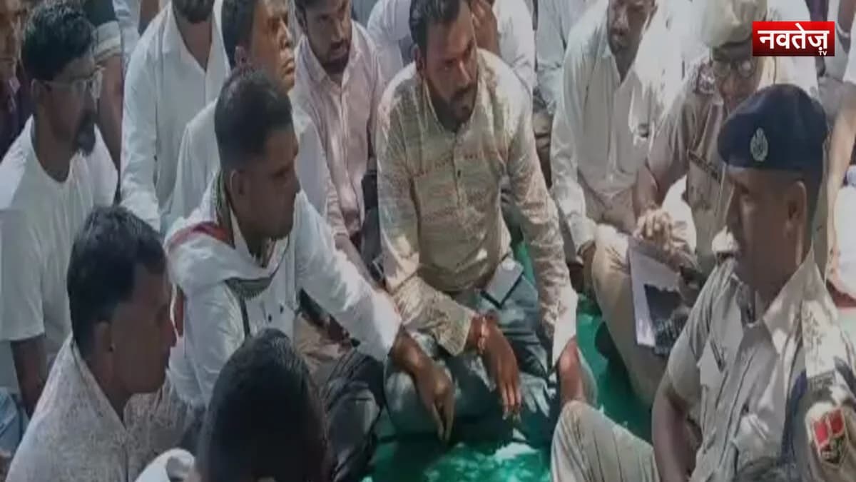 आभावास में युवक का सिर कुचला शव मिलने से फैली सनसनी